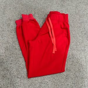 Figs Winning red regular joggers size XS